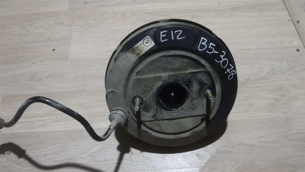 Усилитель тормозов вакуумный Toyota Corolla IX (2000—2004)