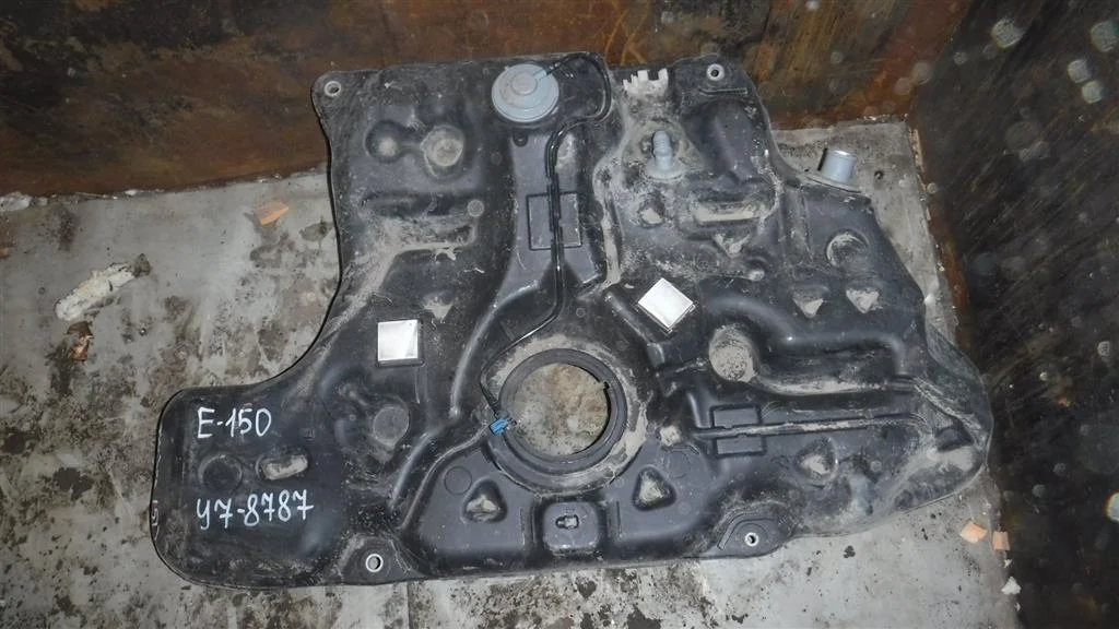 Бак топливный Toyota Corolla X (2006—2010)