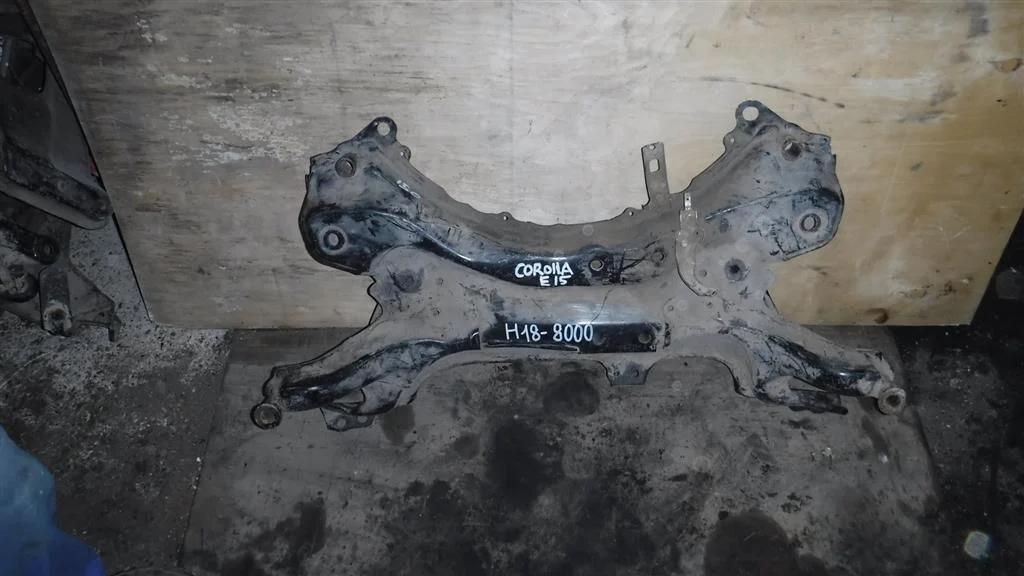 Балка подмоторная Toyota Corolla X (2006—2010)