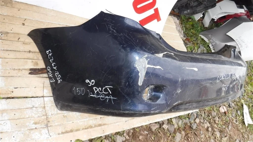 Бампер задний Toyota Corolla X (2006—2010)