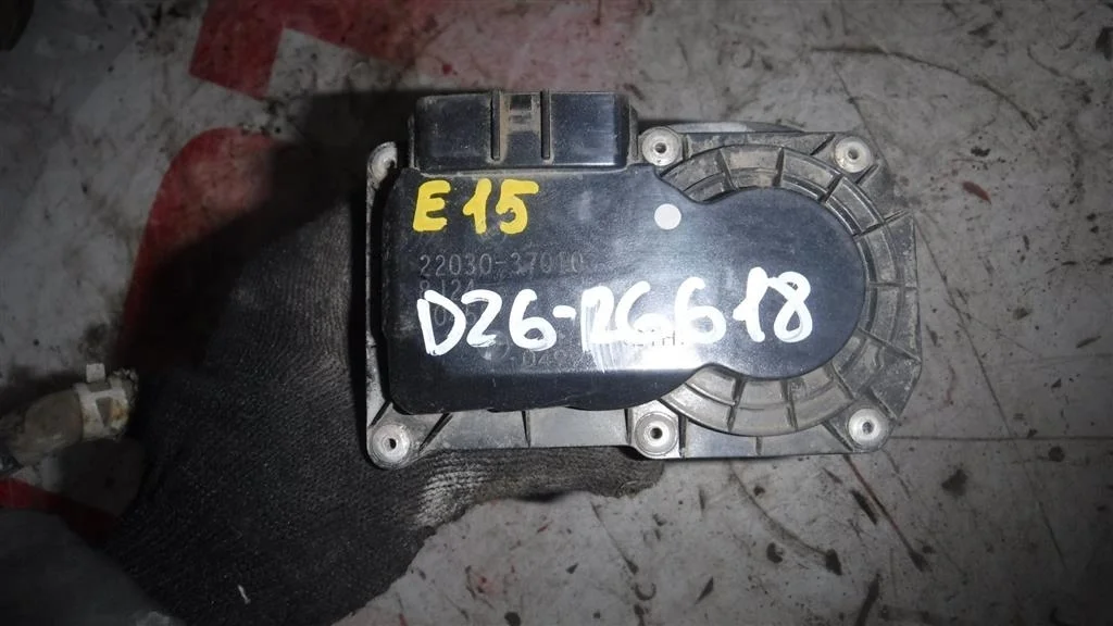 Заслонка дроссельная электрическая Toyota Corolla X (2006—2010)