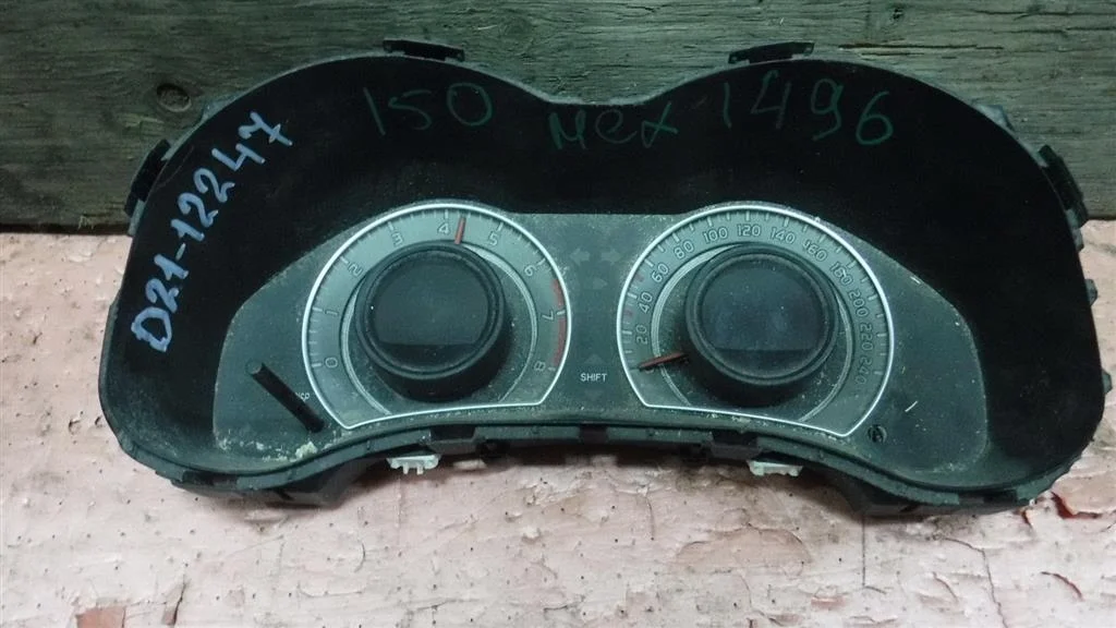 Панель приборов Toyota Corolla X (2006—2010)