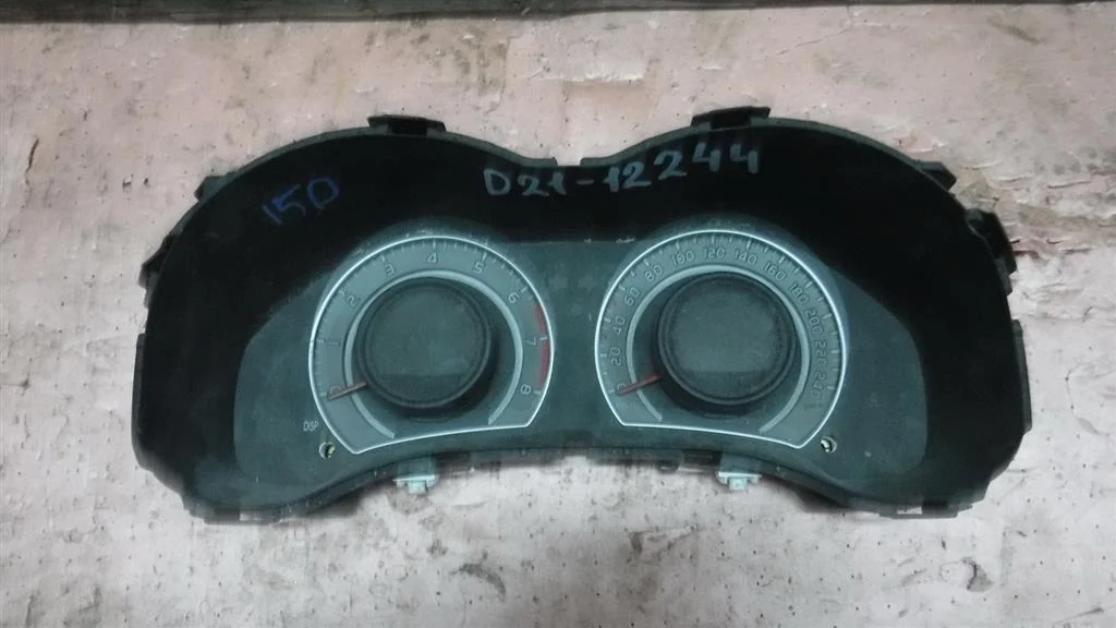 Панель приборов Toyota Corolla X (2006—2010)