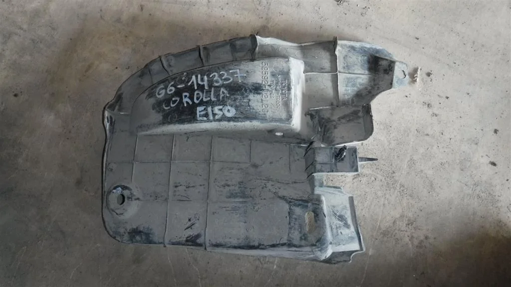 Пыльник (кузов наружные) Toyota Corolla X (2006—2010)