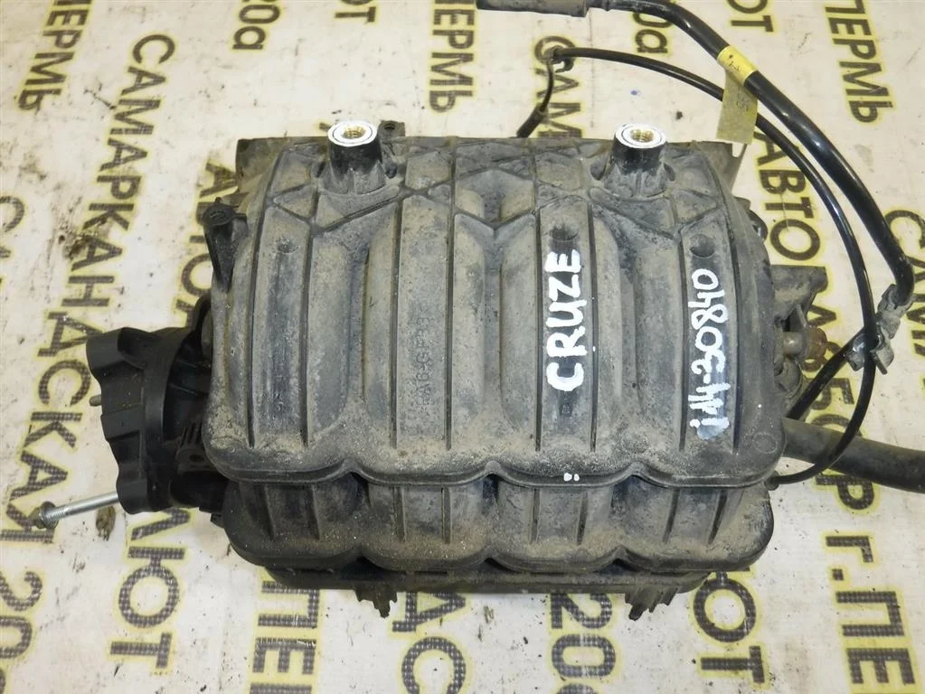 Коллектор впускной Chevrolet Cruze I (2009—2012)