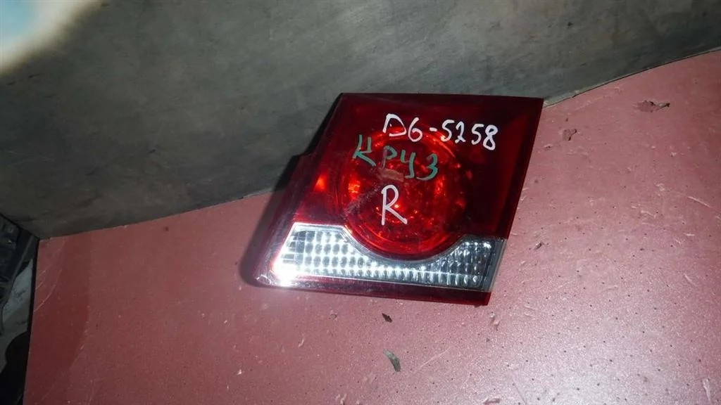 Фонарь задний внутренний правый Chevrolet Cruze I (2009—2012)