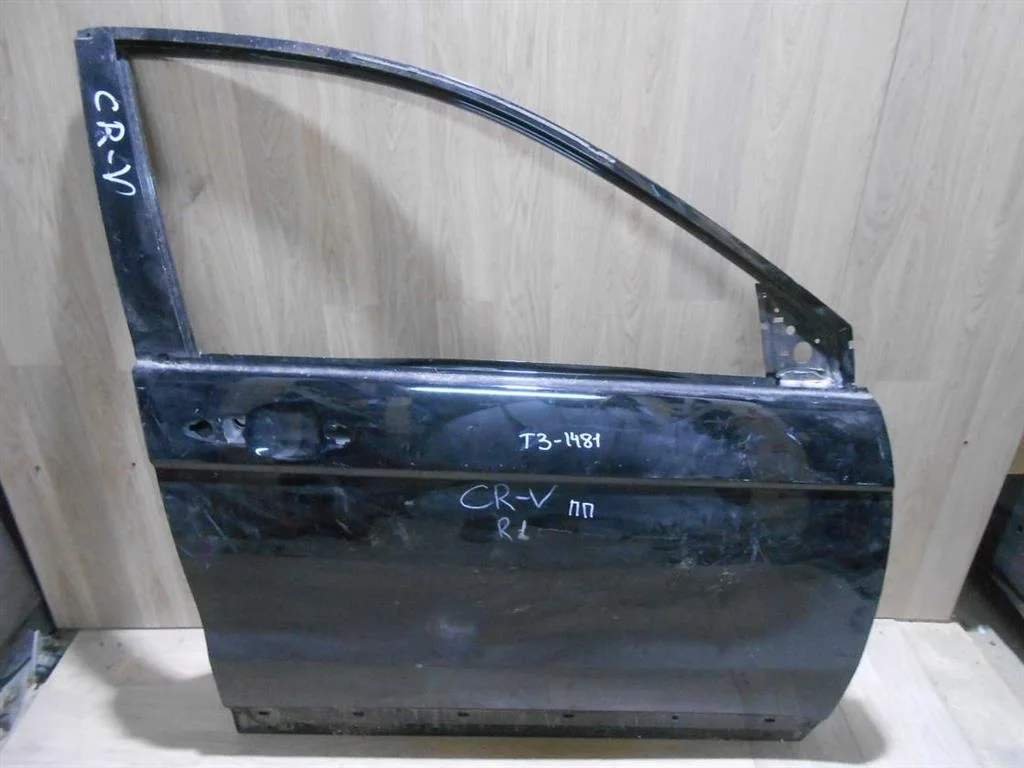 Дверь передняя правая Honda CR-V III (2006—2009)
