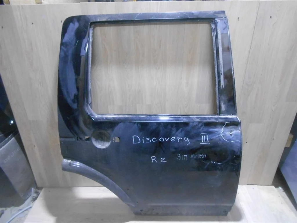Дверь задняя правая Land Rover Discovery III (2004—2009)