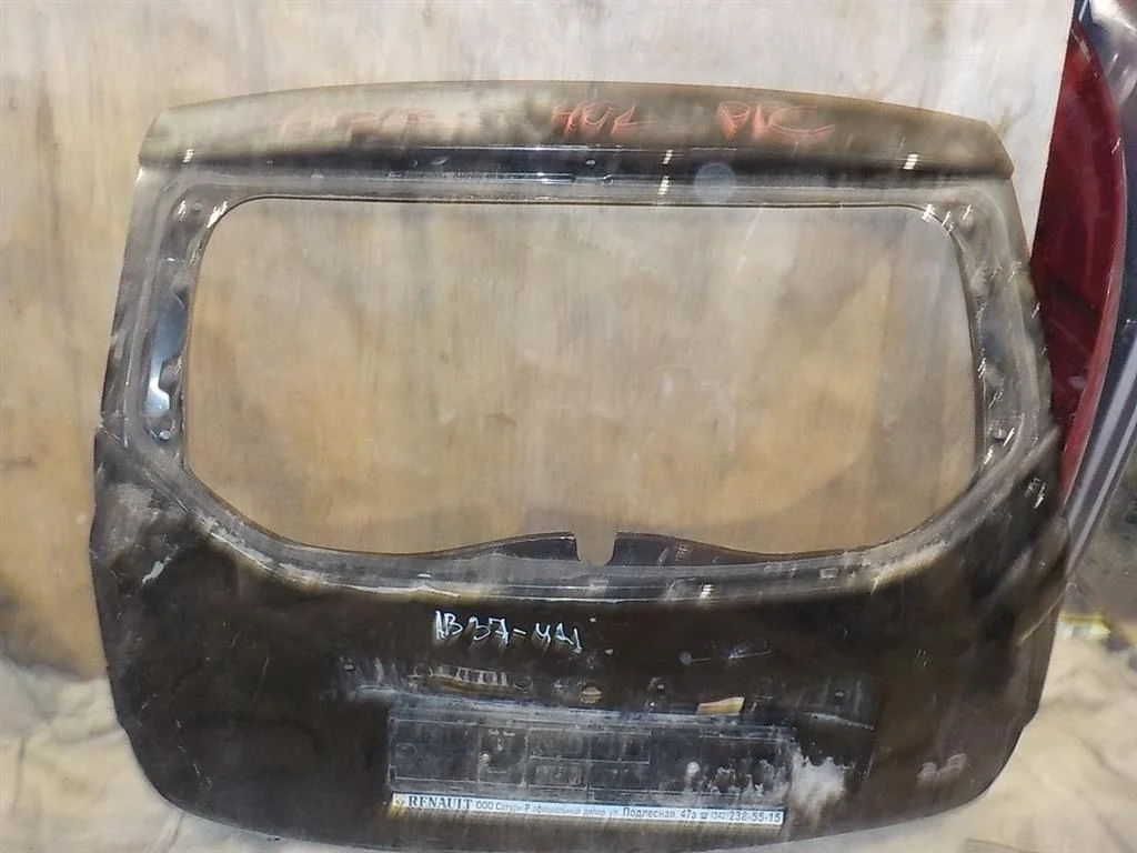 Дверь багажника Renault Duster I (2010—2015)
