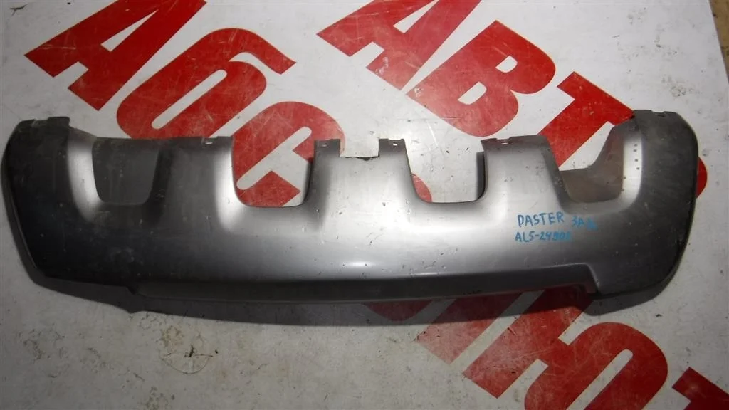 Накладка заднего бампера Renault Duster I (2010—2015)