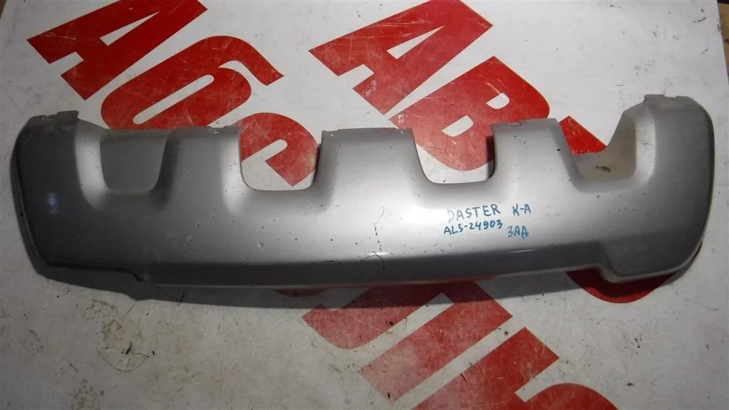 Накладка заднего бампера Renault Duster I (2010—2015)