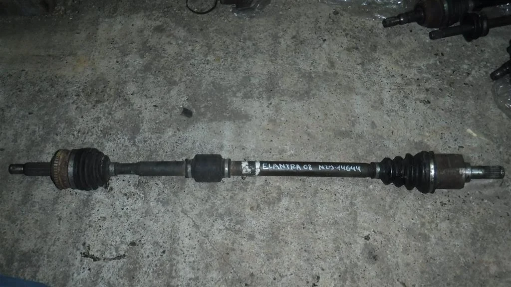 Полуось передняя правая Hyundai Elantra IV (2006—2011)