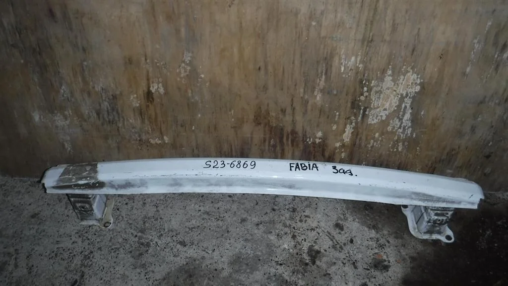 Усилитель заднего бампера Skoda Fabia II (2007—2010)