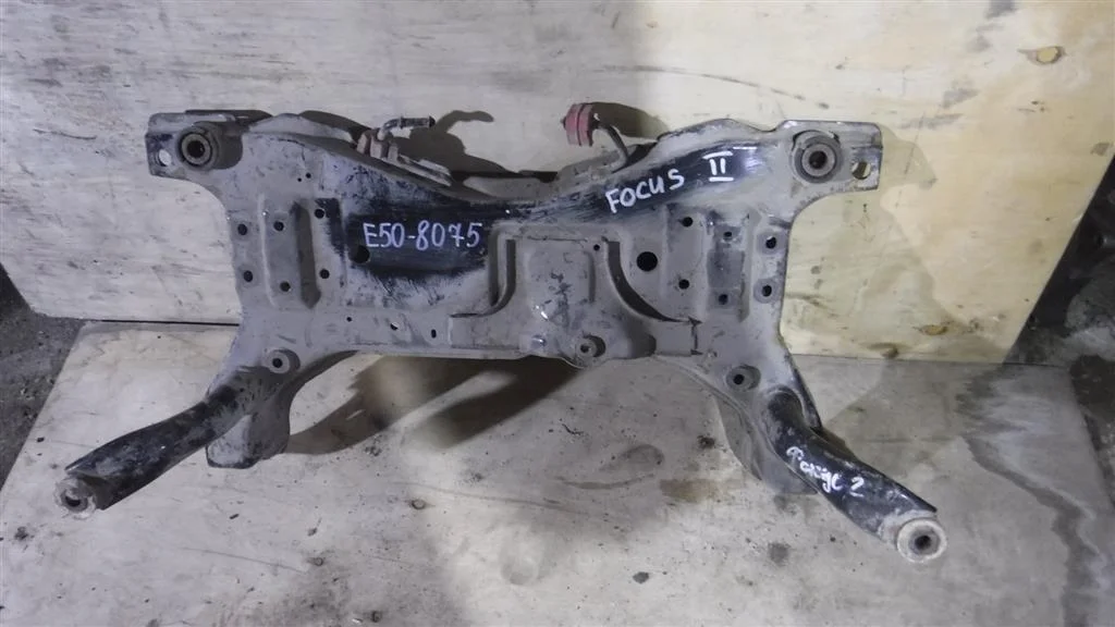 Балка подмоторная Ford Focus II (2005—2008)