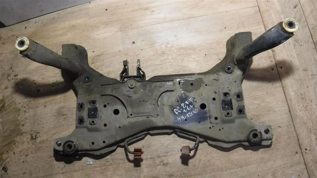 Балка подмоторная Ford Focus II (2005—2008)