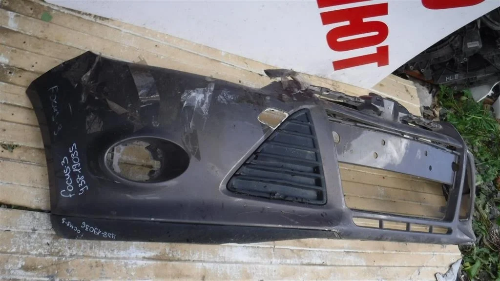 Бампер передний Ford Focus III (2011—2015)