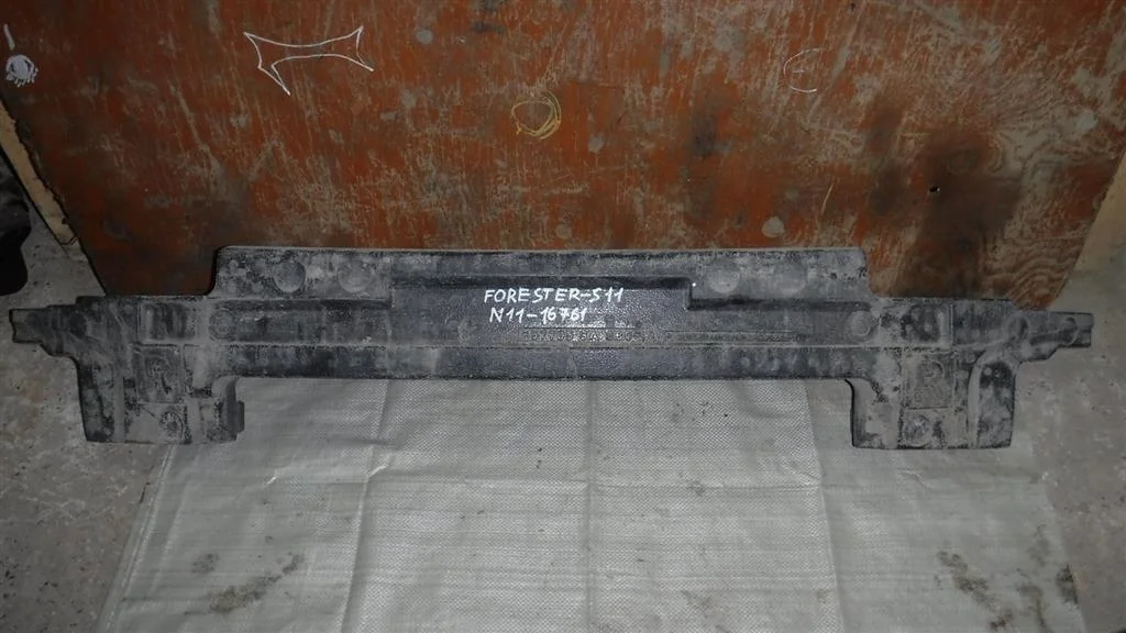 Наполнитель переднего бампера Subaru Forester SG (2002—2005)