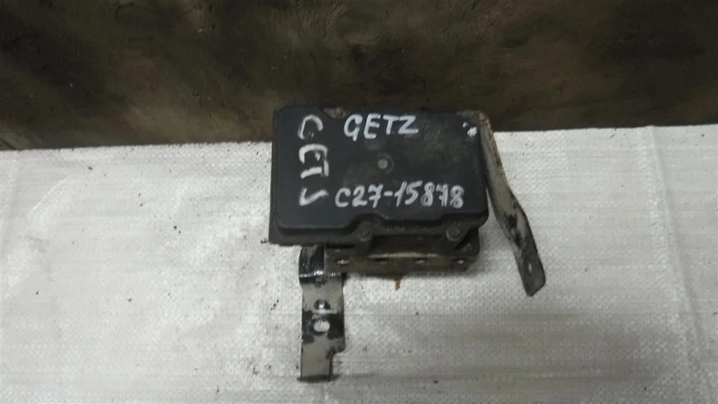 Блок ABS (насос) Hyundai Getz I рестайлинг (2005—2011)