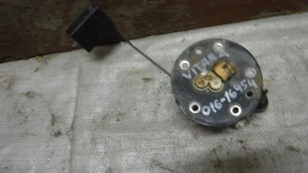 Датчик уровня топлива Suzuki Grand Vitara II (2005—2008)