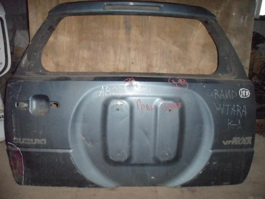 Дверь багажника Suzuki Grand Vitara II (2005—2008)
