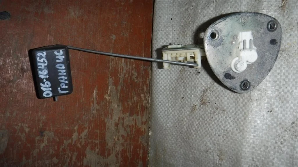 Датчик уровня топлива Mitsubishi Grandis I (2003—2011)