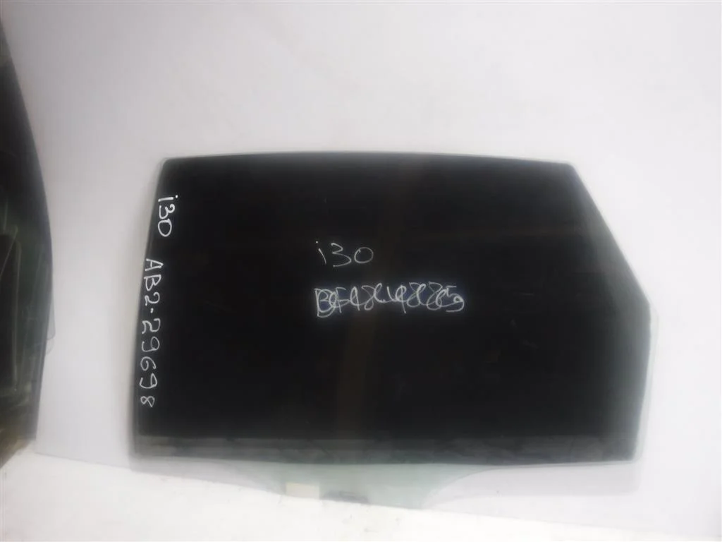 Стекло двери задней левой Hyundai i30 I (2007—2010)