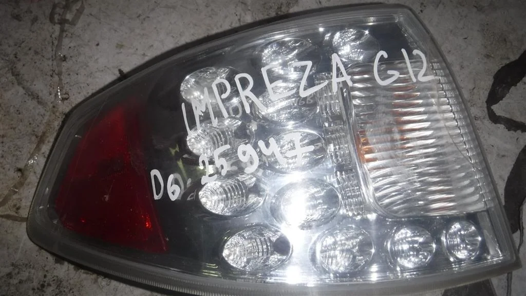 Фонарь задний наружный левый Subaru Impreza GH (2007—2011)