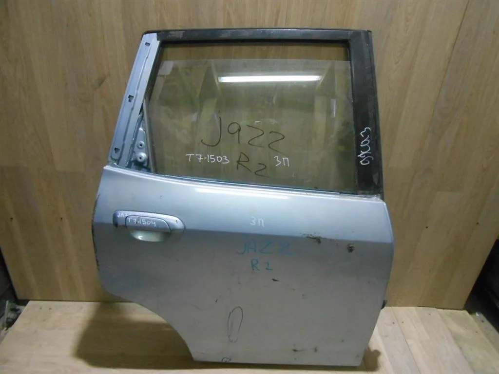 Дверь задняя правая Honda Jazz GD (2001—2005)