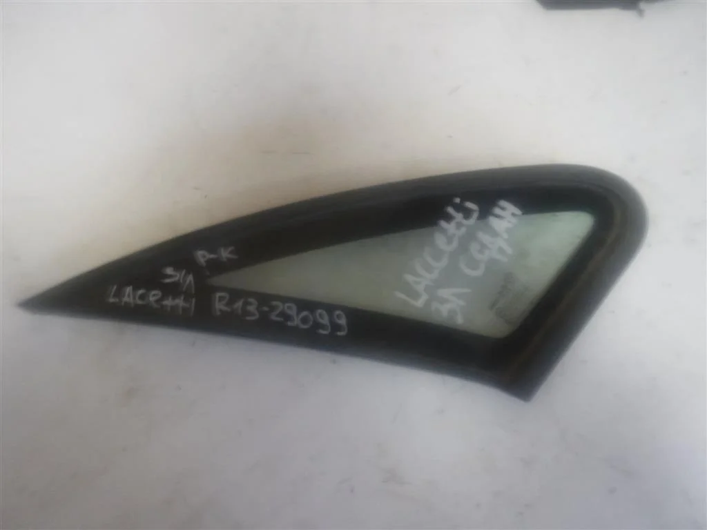 Стекло кузовное глухое левое Chevrolet Lacetti I (2004—2013)