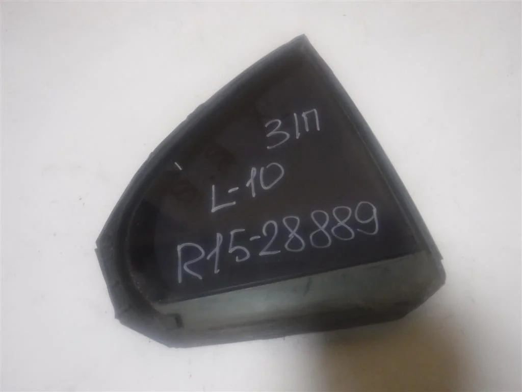 Стекло двери задней правой (форточка) Mitsubishi Lancer X (2007—2010)