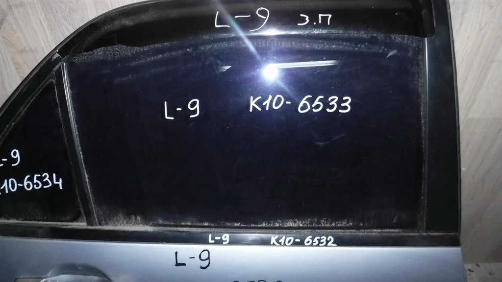 Стекло двери задней правой Mitsubishi Lancer IX (2000—2007)