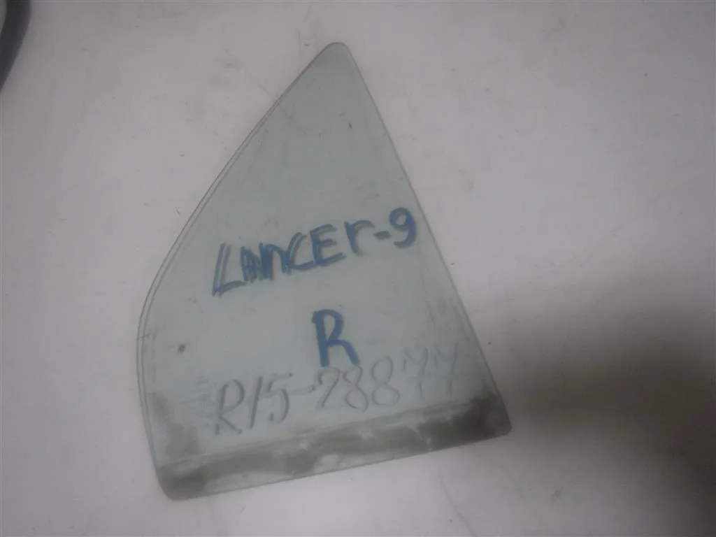 Стекло двери задней правой (форточка) Mitsubishi Lancer IX (2000—2007)