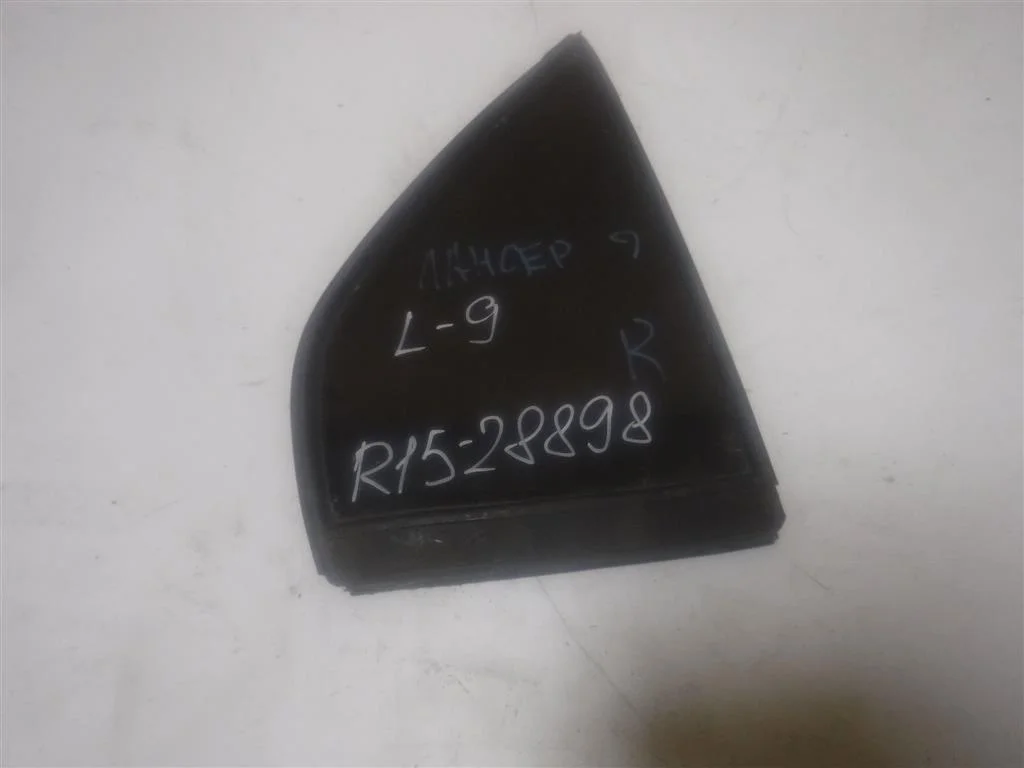 Стекло двери задней правой (форточка) Mitsubishi Lancer IX (2000—2007)