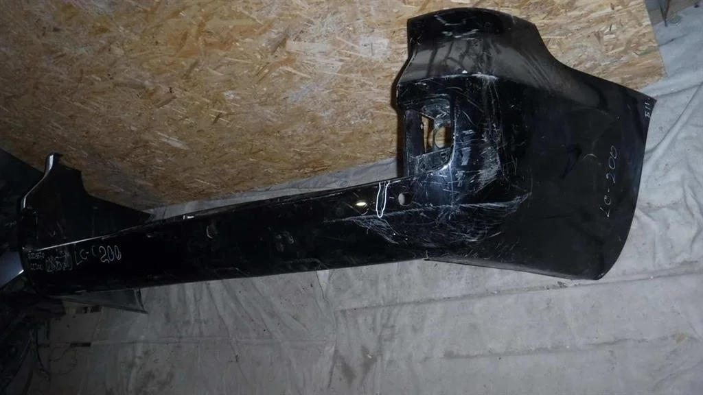 Бампер задний Toyota Land Cruiser 200 (2007—2012)