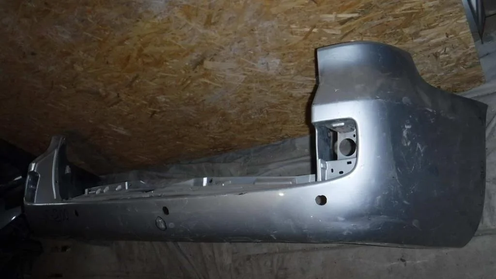 Бампер задний Toyota Land Cruiser 200 (2007—2012)