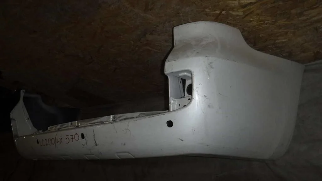 Бампер задний Toyota Land Cruiser 200 (2007—2012)