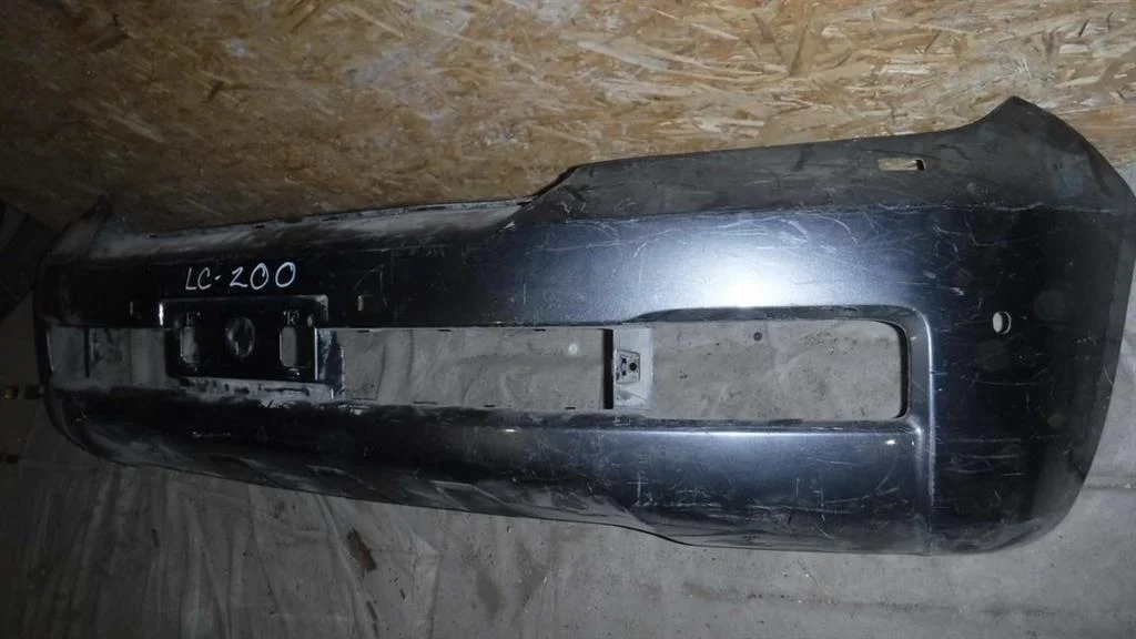 Бампер передний Toyota Land Cruiser 200 (2007—2012)