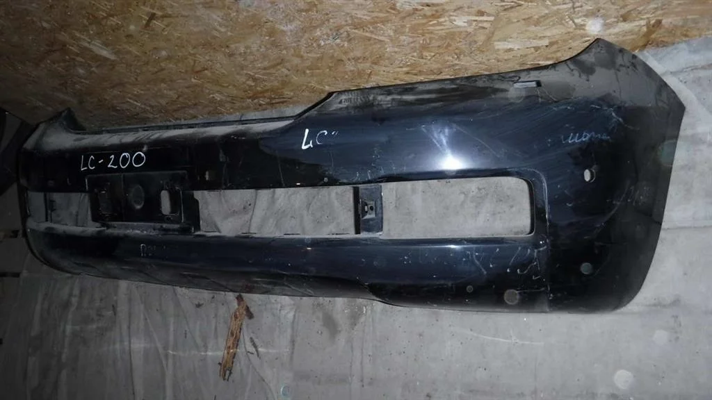 Бампер передний Toyota Land Cruiser 200 (2007—2012)