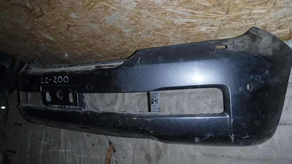 Бампер передний Toyota Land Cruiser 200 (2007—2012)