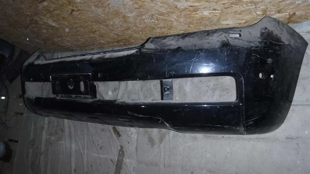 Бампер передний Toyota Land Cruiser 200 (2007—2012)