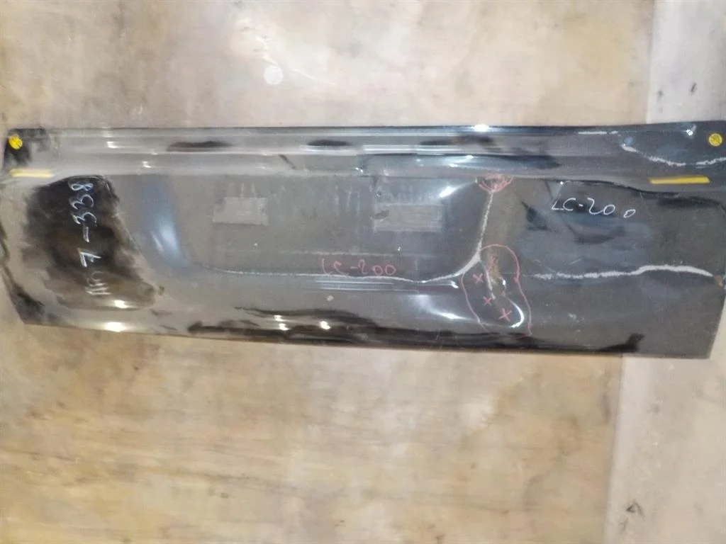 Дверь багажника нижняя Toyota Land Cruiser 200 (2007—2012)