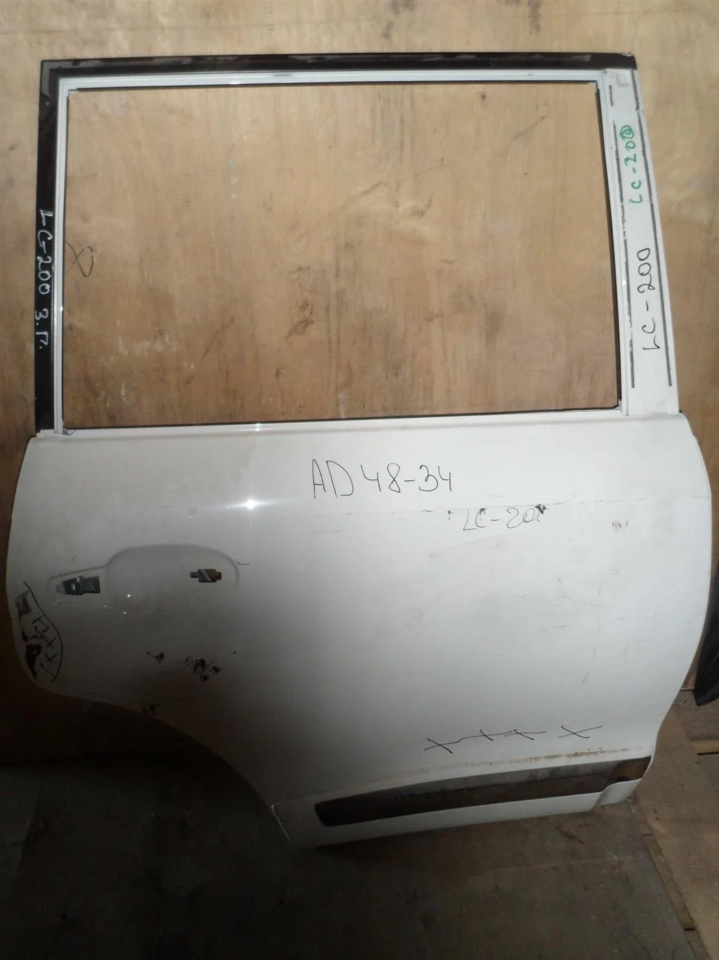 Дверь задняя правая Toyota Land Cruiser 200 (2007—2012)