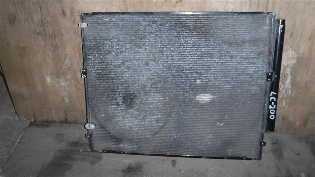 Радиатор кондиционера (конденсер) Toyota Land Cruiser 200 (2007—2012)