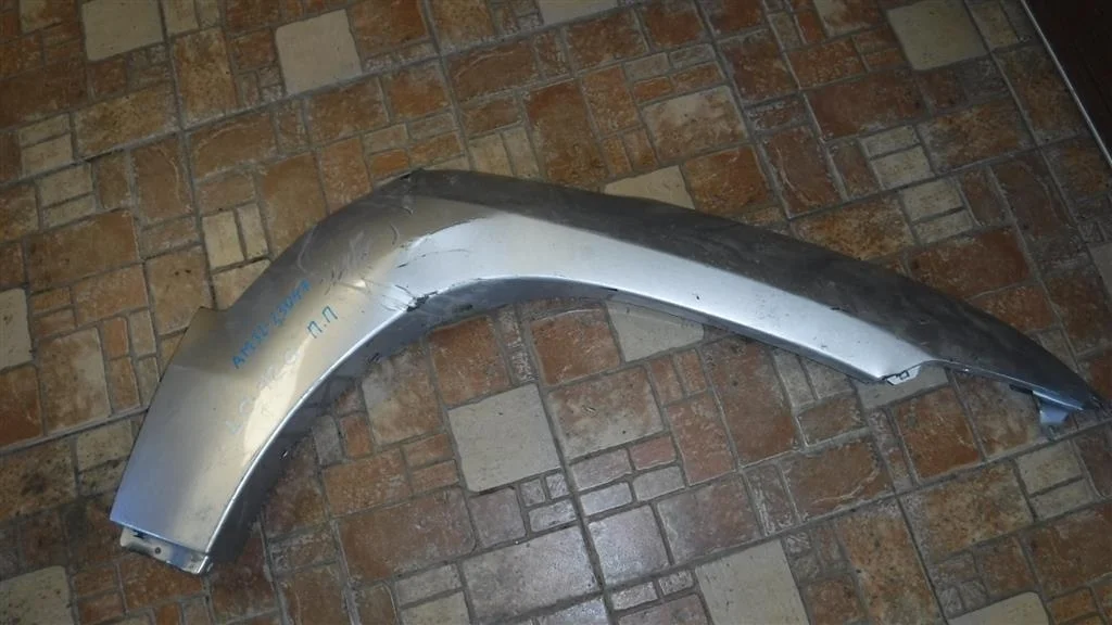 Накладка переднего крыла правого Toyota Land Cruiser Prado 120 (2002—2007)