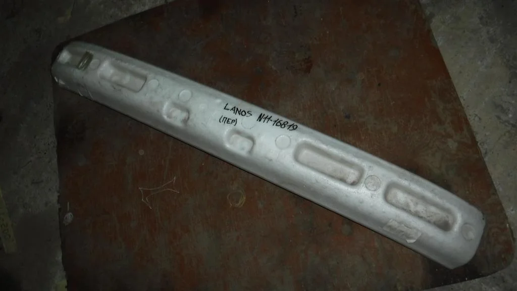 Наполнитель переднего бампера Chevrolet Lanos I (2002—2009)