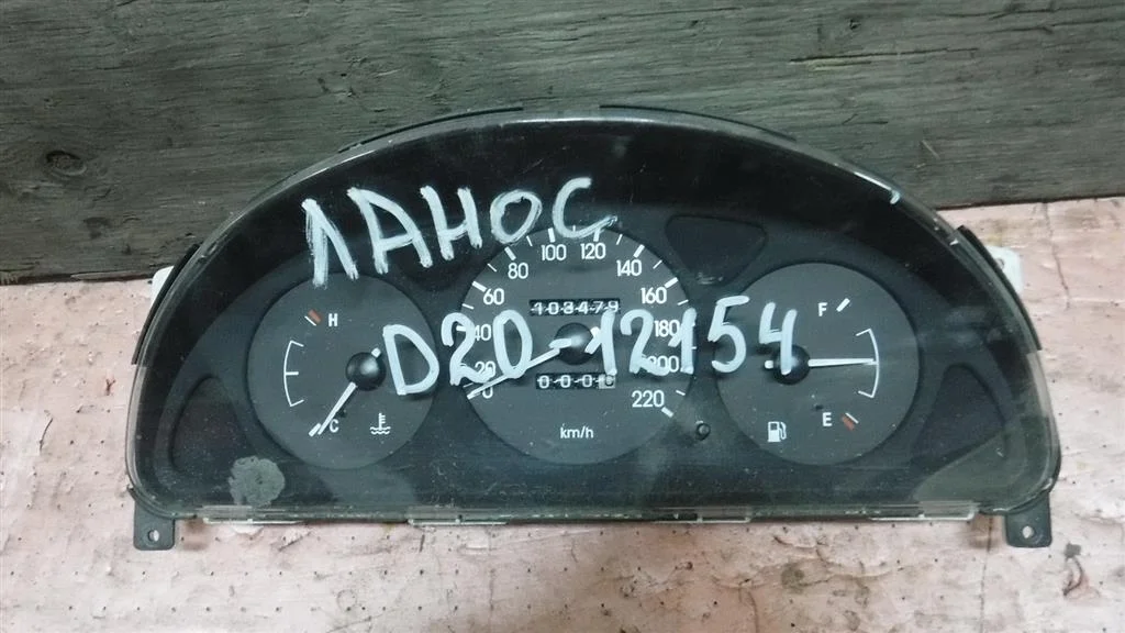 Панель приборов Chevrolet Lanos I (2002—2009)