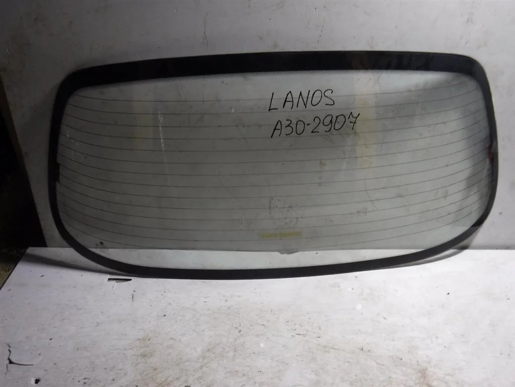 Стекло заднее Chevrolet Lanos I (2002—2009)