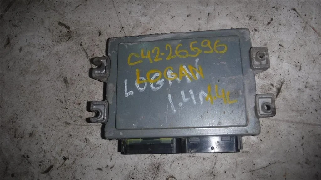Блок управления двигателем Renault Logan I (2004—2009)