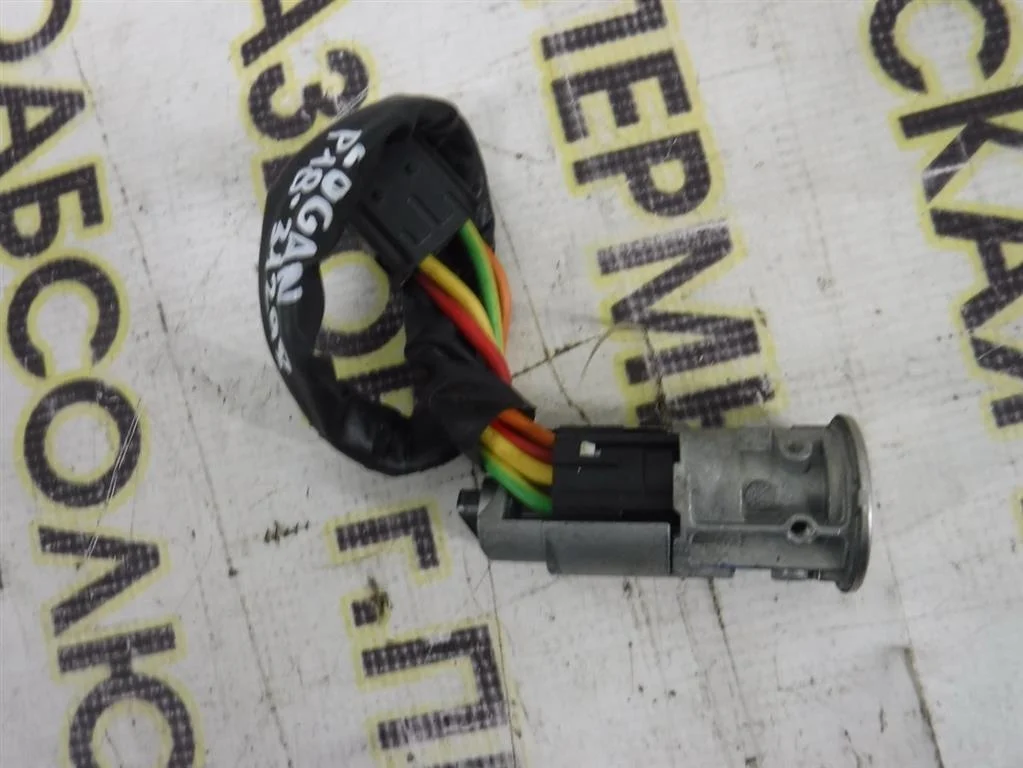 Замок зажигания Renault Logan I (2004—2009)