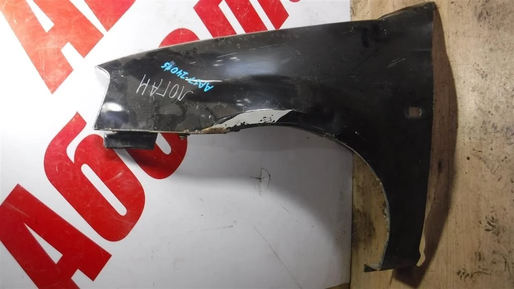 Крыло переднее левое Renault Logan I (2004—2009)